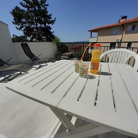 Apartmani Bilandzic-Krk Малинска Стая снимка